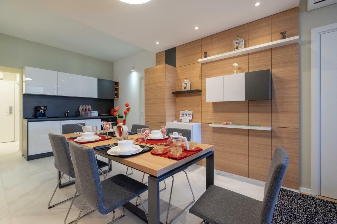 Vitosha Blvd Luxury 2-Bedroom, 2-Bathroom With Balcony Sofía Exterior foto