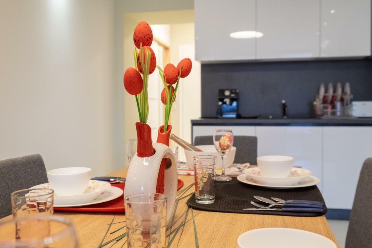 Vitosha Blvd Luxury 2-Bedroom, 2-Bathroom With Balcony Sofía Exterior foto
